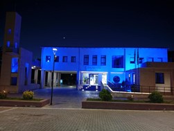 Ο Δήμος Αγιάς φώτισε "μπλε" το Δημαρχείο για την Παγκόσμια Ημέρα Ευχής